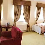 Bloomfield House Hotel, Leisure Club & 멀린가