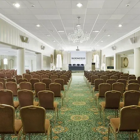 Bloomfield House Hotel, Leisure Club & Ξενοδοχείο Μουλινγκάρ
