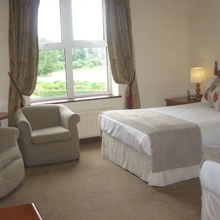 Bloomfield House Hotel, Leisure Club & Μουλινγκάρ