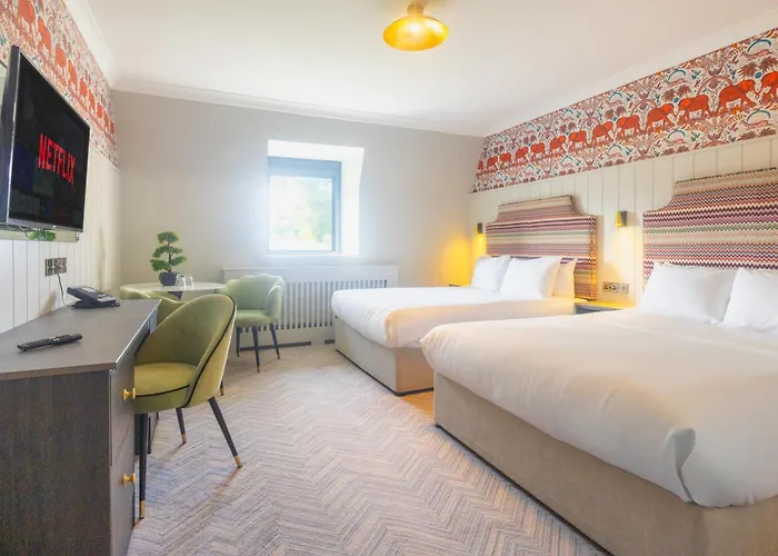 Bloomfield House Hotel, Leisure Club & 호텔 멀린가