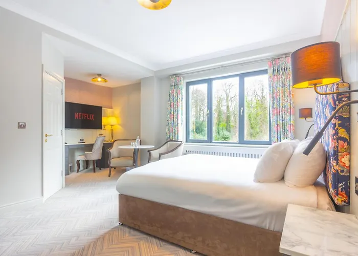 호텔 Bloomfield House Hotel, Leisure Club & 멀린가