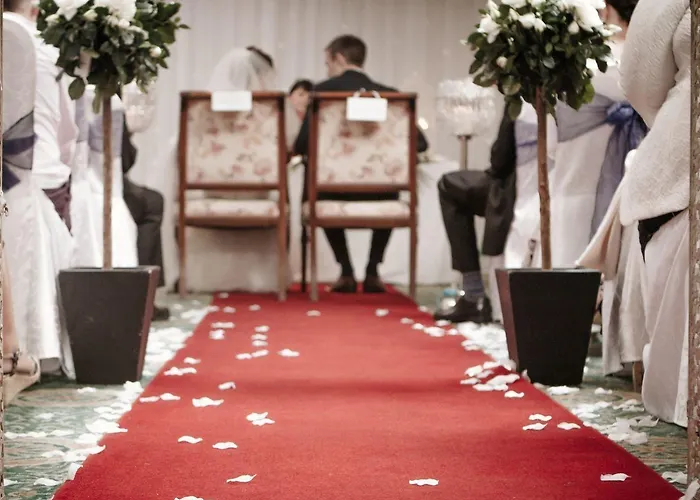 מלון Bloomfield House Hotel, Leisure Club &