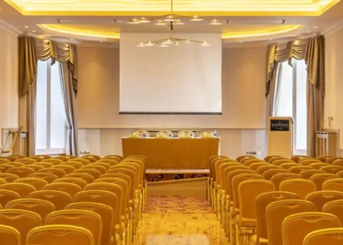 호텔 Bloomfield House Hotel, Leisure Club & 4*