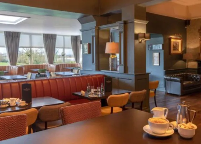 호텔 Bloomfield House Hotel, Leisure Club & 멀린가