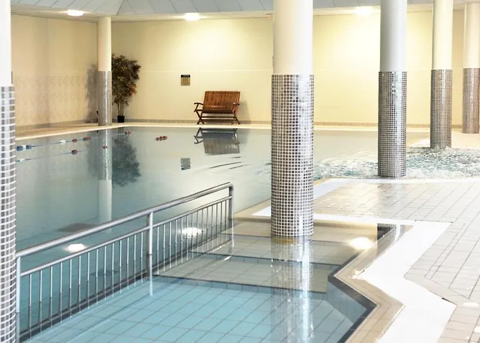 Bloomfield House Hotel, Leisure Club & 호텔 4*