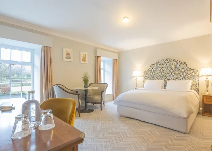 Bloomfield House Hotel, Leisure Club & 4* 멀린가