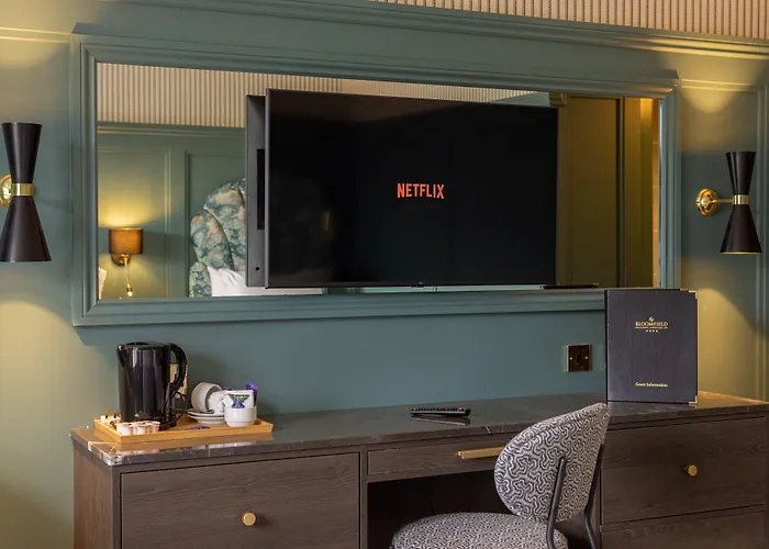 Bloomfield House Hotel, Leisure Club & 호텔 4*