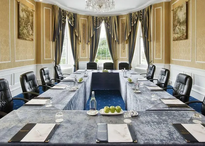 Bloomfield House Hotel, Leisure Club & 4* 멀린가