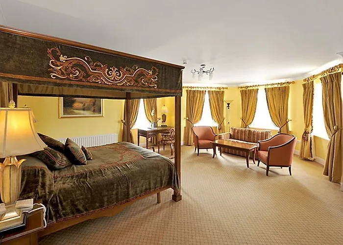 Bloomfield House Hotel, Leisure Club & 호텔 멀린가