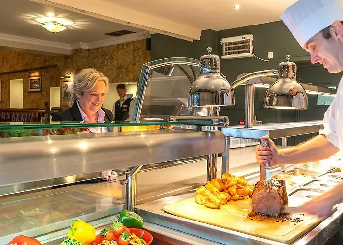 Bloomfield House Hotel, Leisure Club & 호텔 멀린가